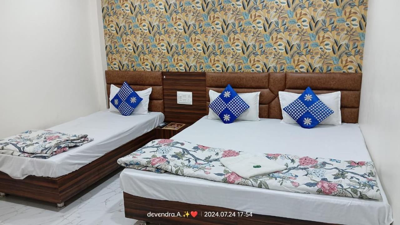 Hotel Ganga Sagar Уджайн Екстериор снимка